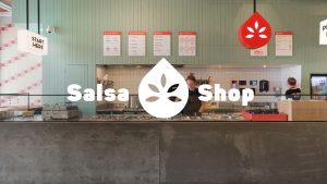 Salsashop restaurantimpressie met Logo